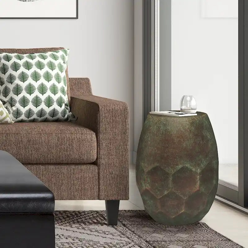 Table d'appoint industrielle ronde en métal avec motif nid d'abeille