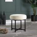Pouffe rond capitonné avec cadre en métal noir mat en fausse fourrure de mouton crème