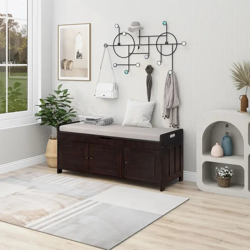 Banc de rangement avec portes persiennes, coussin amovible et rangement intégré