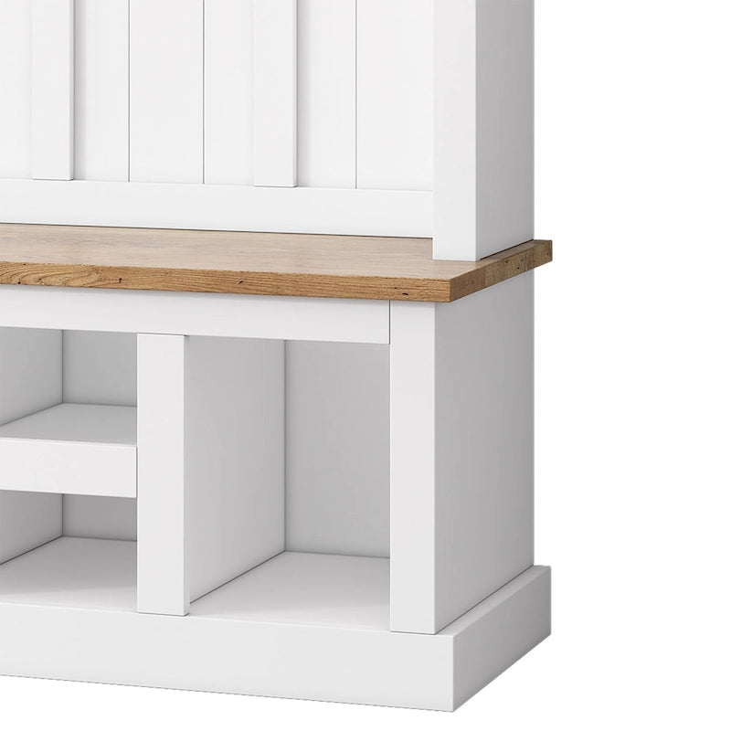 Vestiaire moderne avec banc de rangement, compartiments à chaussures et patères