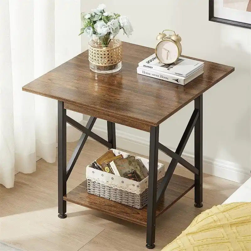 Table d'appoint de style industriel avec étagère de rangement et pieds métalliques en X