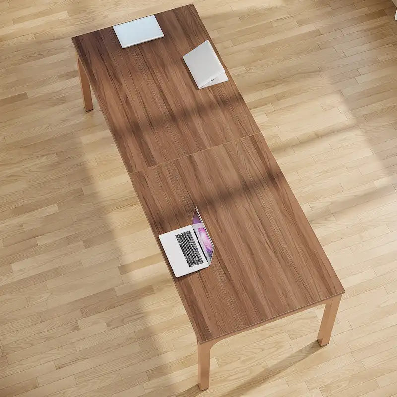 Table de conférence rectangulaire avec pieds en métal et plateau en bois composite