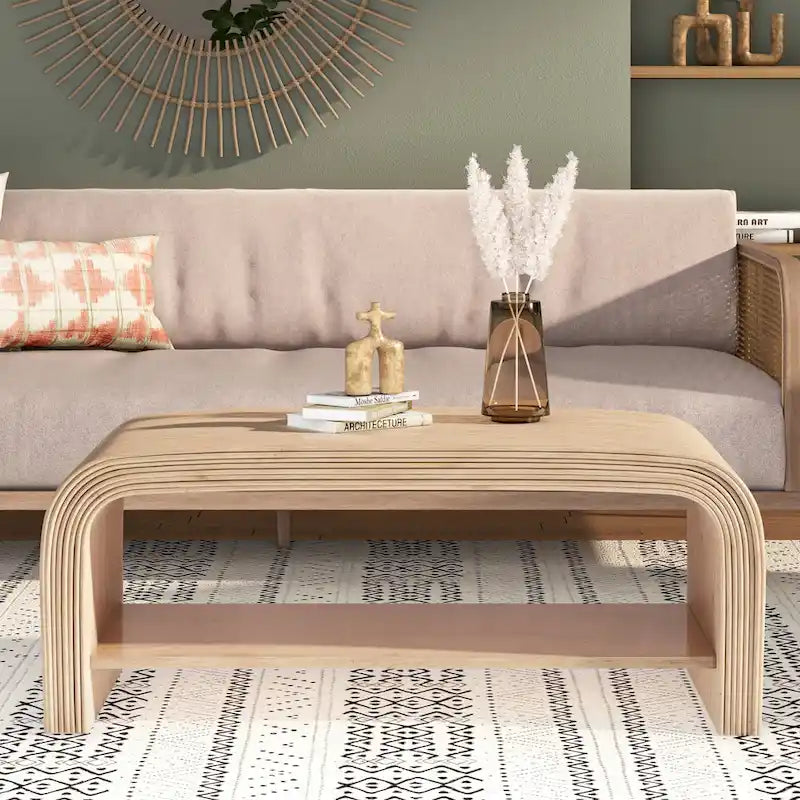 Table basse en rotin avec étagère ouverte, style bohème naturel