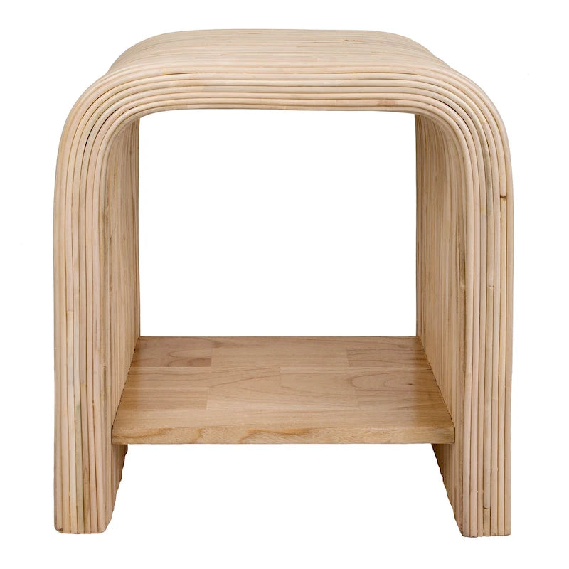 Table basse en rotin avec étagère ouverte, style bohème naturel