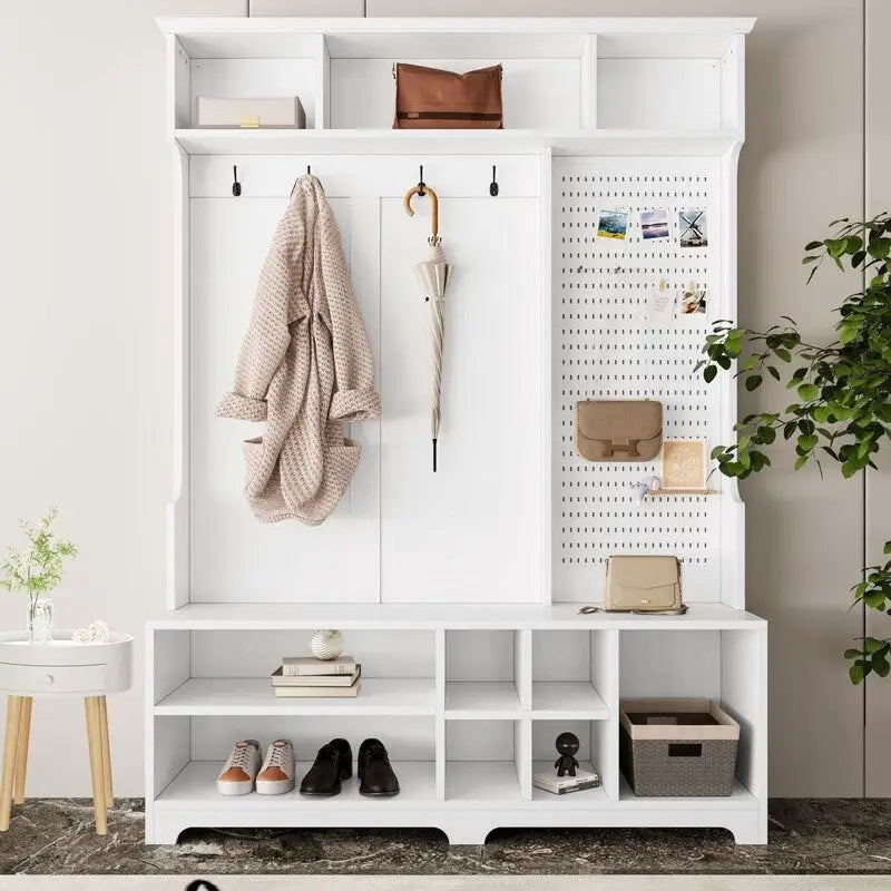 Meuble d'entrée avec banc à chaussures, porte-manteau, étagères de rangement et panneau perforé